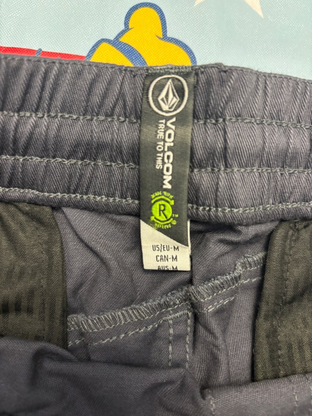 Volcom - Picture 3 of 4